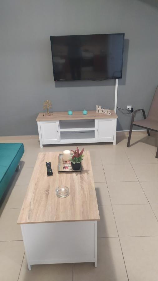 Mama Marina Apartement Near To The Airport Antimachia Luaran gambar