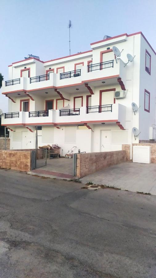 Mama Marina Apartement Near To The Airport Antimachia Luaran gambar